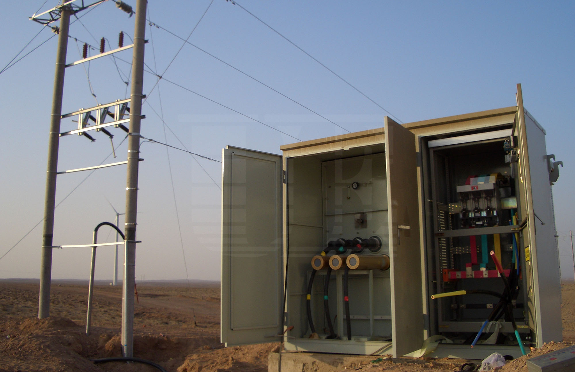 Inside cone junction box and CBN Series GIS plug in termination
